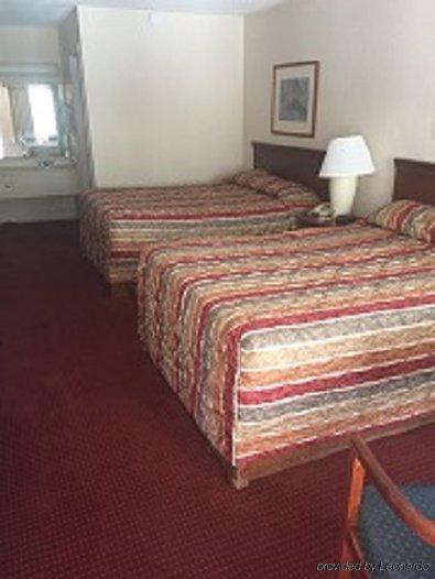 Econo Lodge Brunswick I-95 Extérieur photo